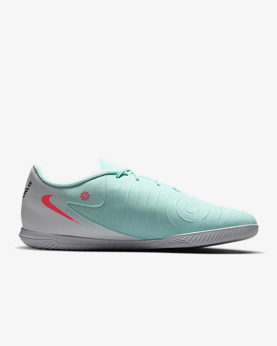 Nike Phantom GX 2 Club low top zaalvoetbalschoenen. Nike NL